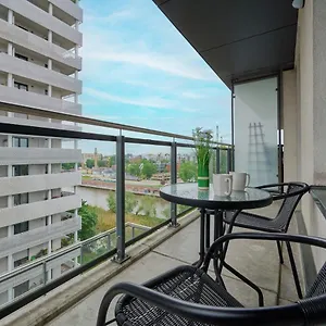 Odra Tower With Free Garage By Renters Wrocław